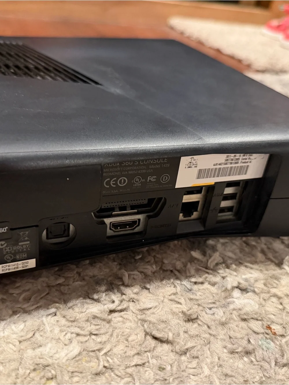 Microsoft Xbox 360 Console without wiring